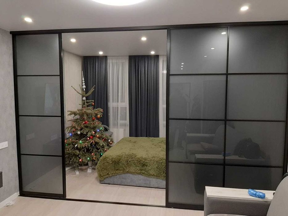 Раздвижные межкомнатные двери. Стеклянные перегородки-купе на заказ