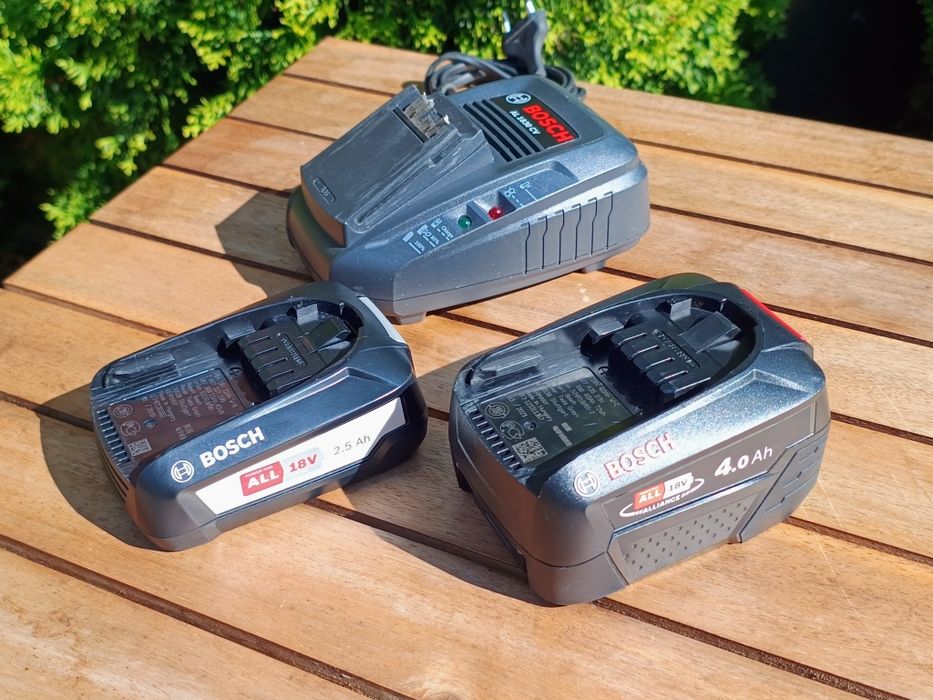 Zestaw Bosch 18V Power for ALL bateria 4Ah + 2.5Ah, ładowarka 3Ah