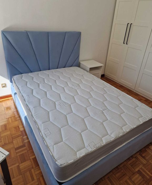 Camas De Casal Estofadas ALTA GAMA - MODELO RAYOS - Top de Gama 190x140m Estrado Incluído!!