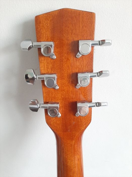Gitara akustyczna Harley Benton