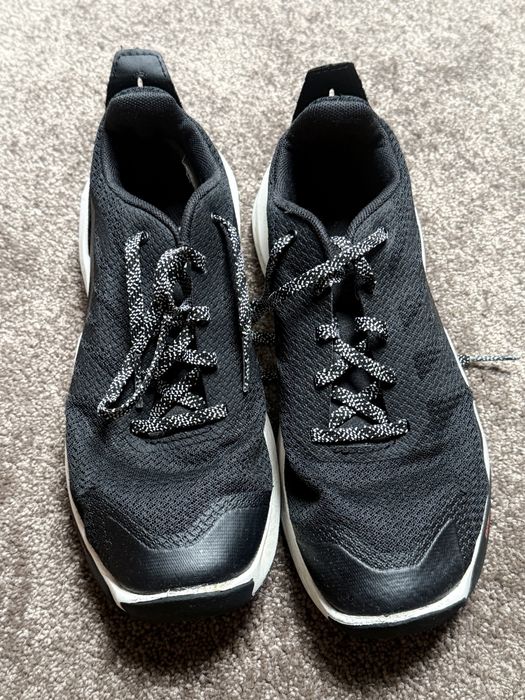 Buty sportowe marki Salomon rozmiar 38