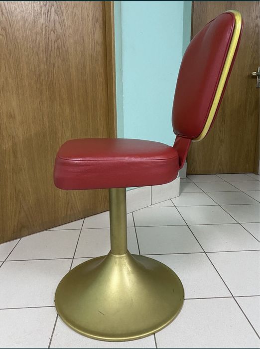 Стулья под игровые автоматы , казино , лото