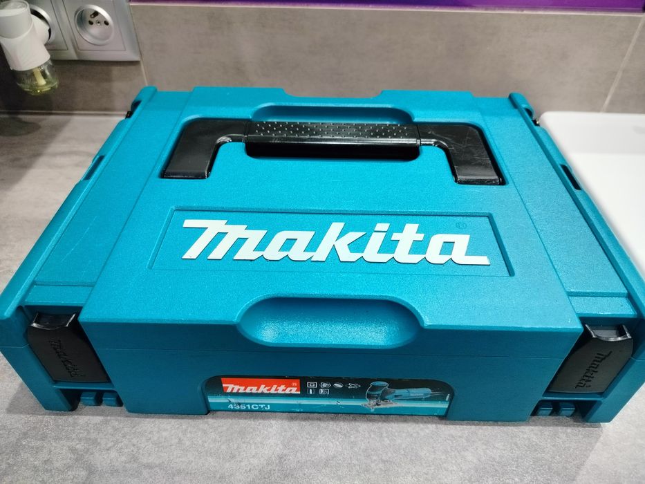 Wyrzynarka Makita 4351 CTJ