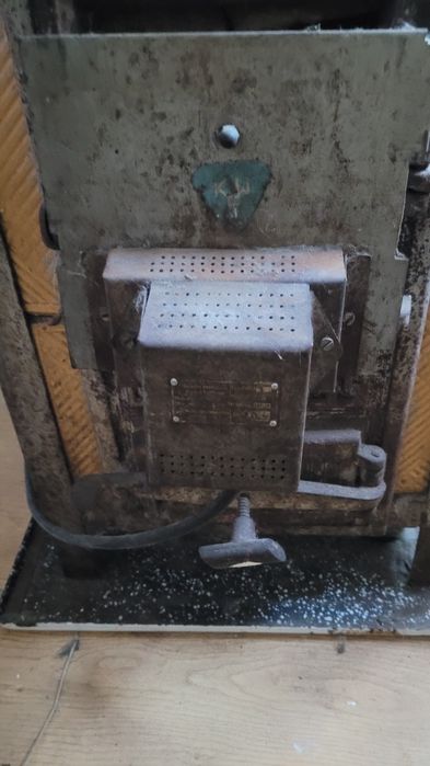 Piec vintage kaflowy z wkładem elektrycznym