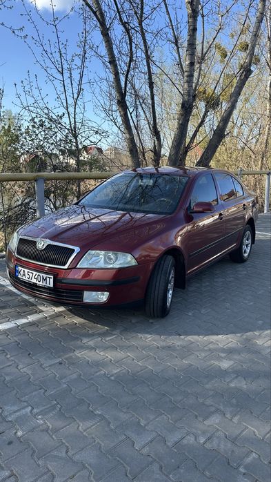 Продам шкоду А5 автомат газ/бенз