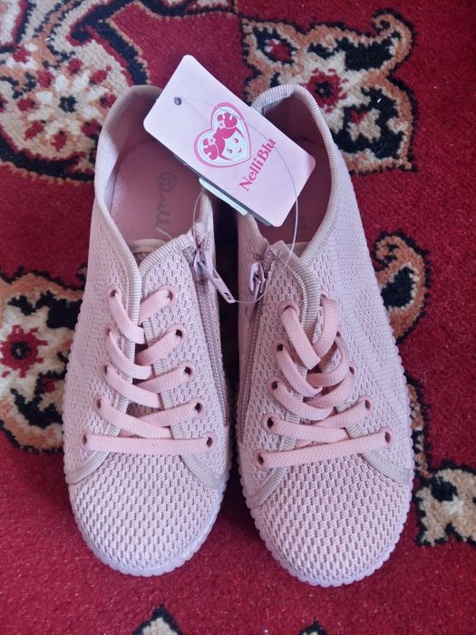 Продам нові кеди дитячі