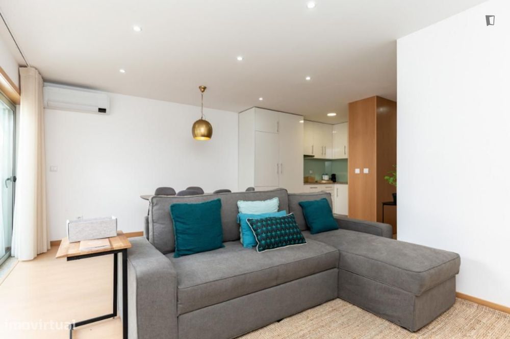 Apartamento com 2 quartos - localizado em Paranhos Porto