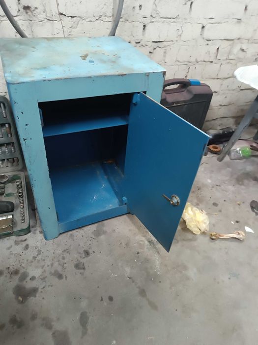 Продам Сейф в гарному стані