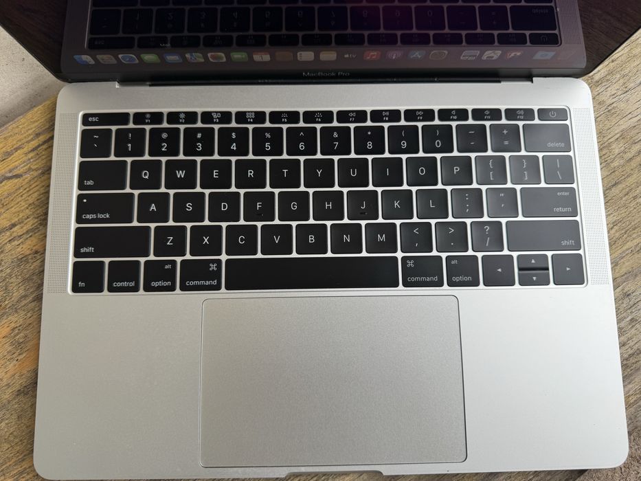 Macbook pro 2017 | 256GB | 8GB | bateria nova