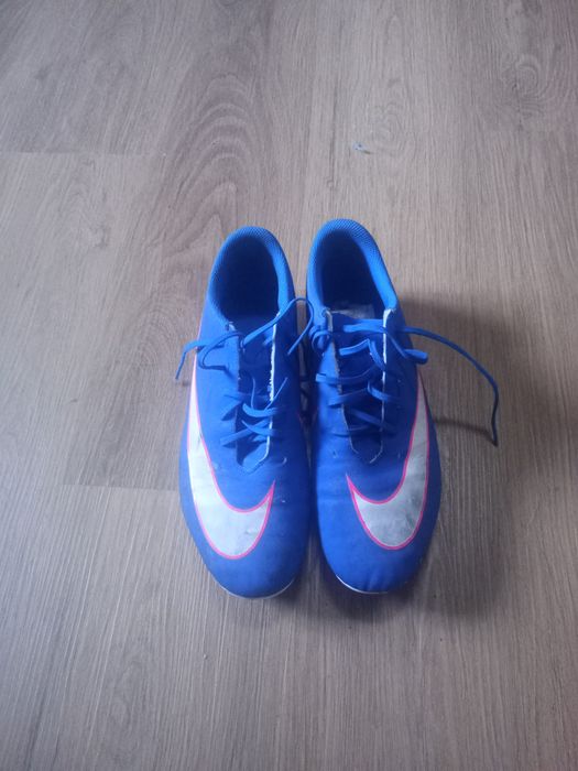 Chuteira Mercurial Azul