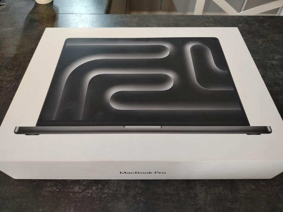 MacBook Pro 16” M3 Max 48GB RAM 1TB SSD