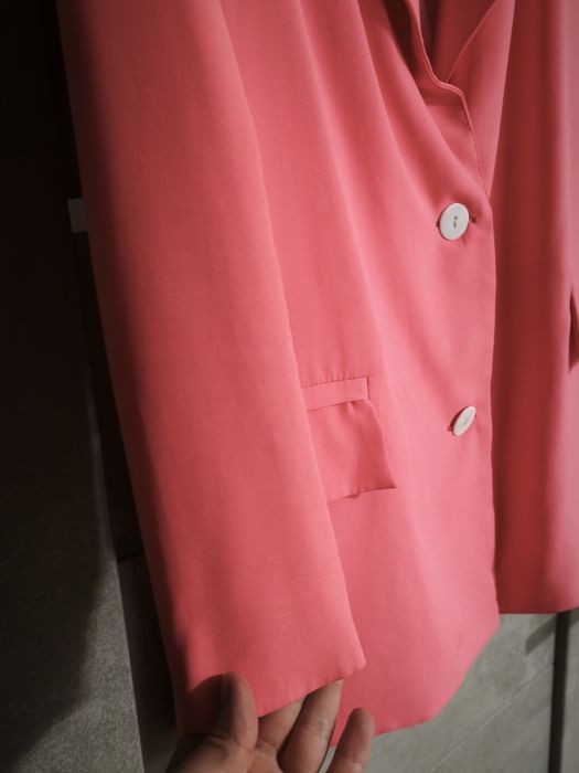 Яскравий піджак (блейзер) оверсайз, р. М / Рожевий жакет