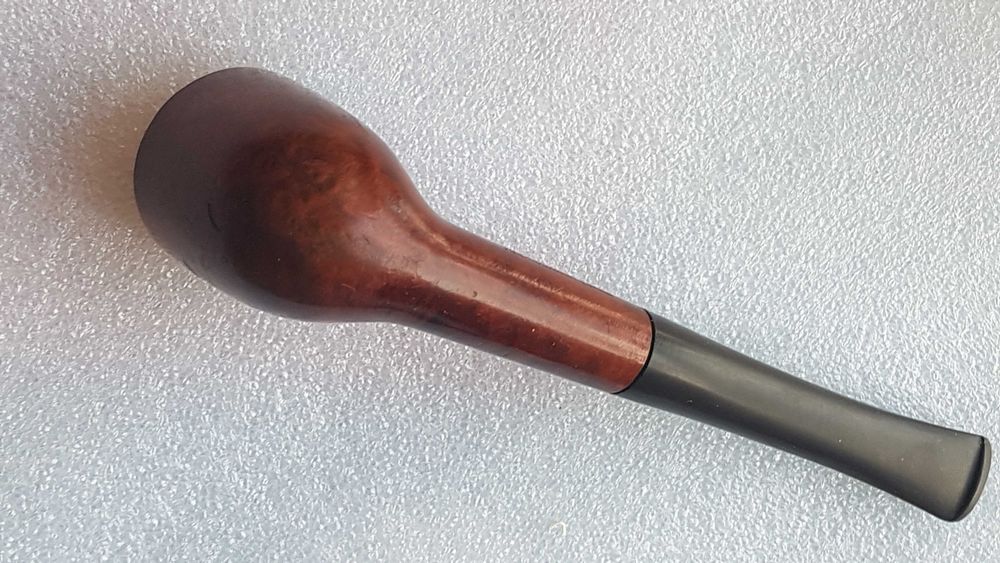 Stara fajka wrzoścowa z napisem "COOL & SWEET"