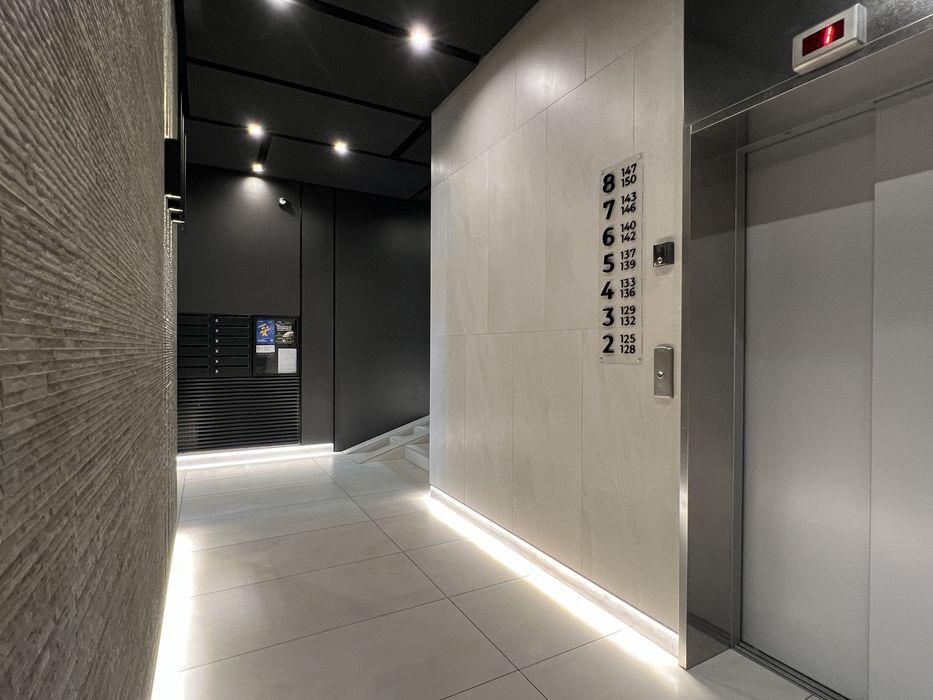 Продаж двокімнатна кв. в ЖК Файна Таун, з кухнею-вітальнею, не кутова