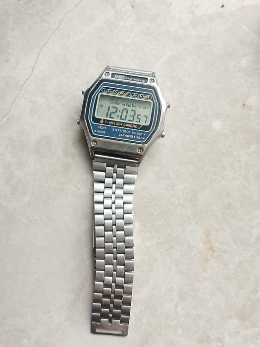 Zegarek elektroniczny Prl vintage MBO LCD