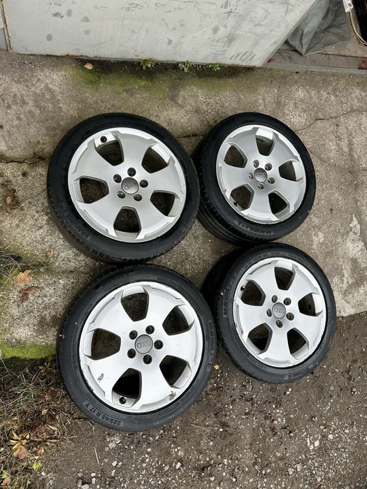 Koła, Felgi, Alufelgi 5x112 Audi, Vw, Skoda, Seat  225/45/17 Barum