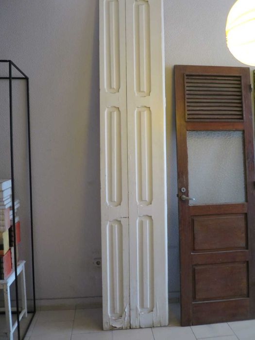 Portadas em madeira maciça