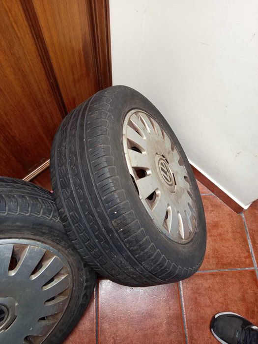 Vendo Jantes com pneus reforçados para Volkswagen