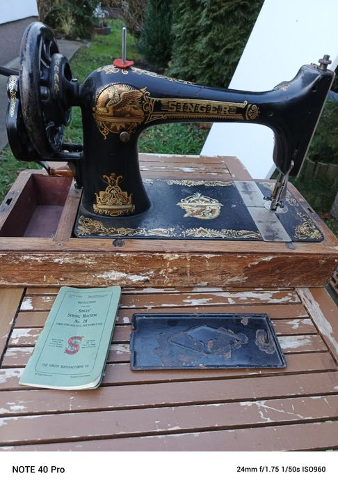 Sprzedam maszynę do szycia Singer