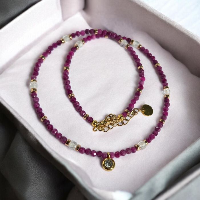 Naszyjnik z kamieni naturalnych rubinu