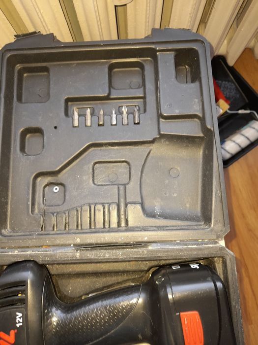 Szywacz do szywek i gwożdzi