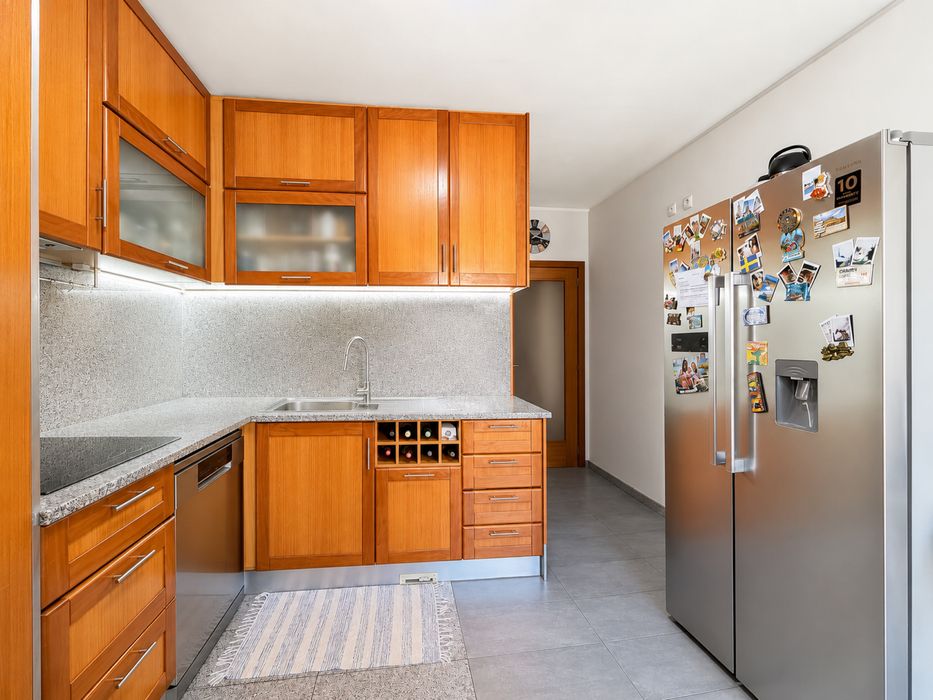 T2+1 | 124 m² | Garagem | Elevador | Junto à CESPU