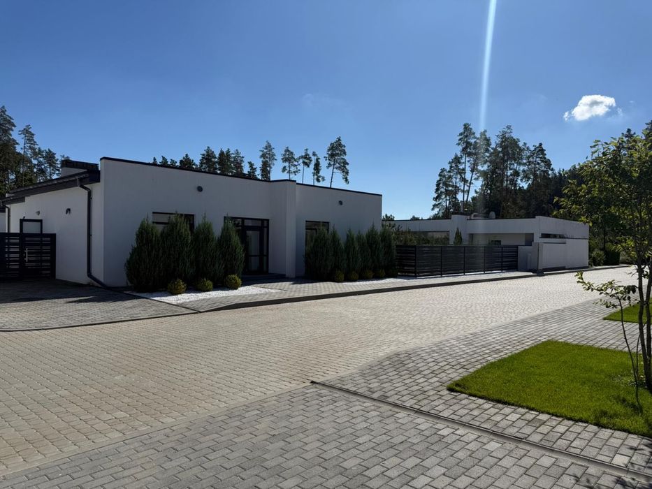 Ексклюзивний будинок з РЕМОНТОМ, 175м2,8 соток! 450000у.е. ЗАКРИТЕ містечко!