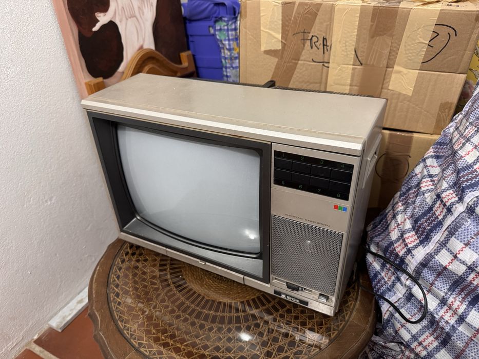 Tv antiga para colecionador