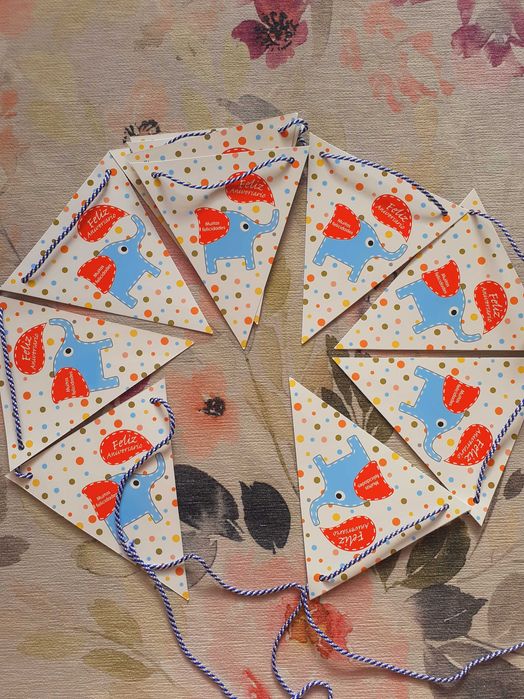 Bandeirola "Feliz aniversário"