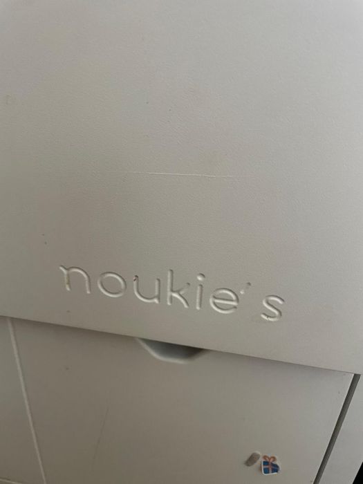 Zestaw mebli dziecięcych NOUKIE'S Mont Blanc – Łóżeczko 2w1 + Szafa + Komoda