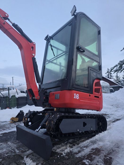 Minikoparka 1.5 tony nowa 3 łyżki w zestawie