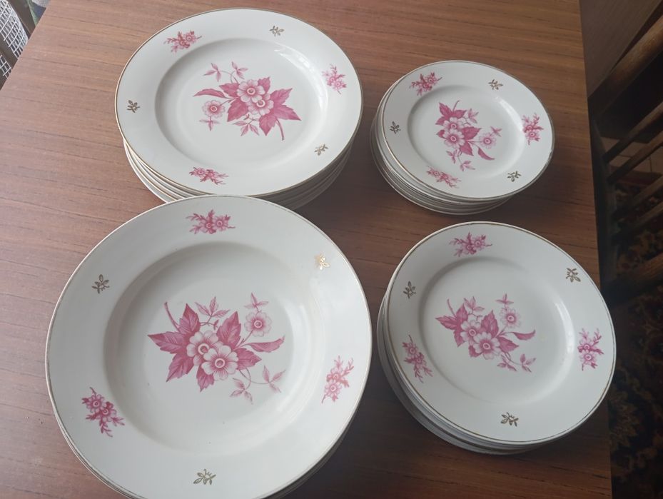 Продам набор тарелок фаянс Барановкаран