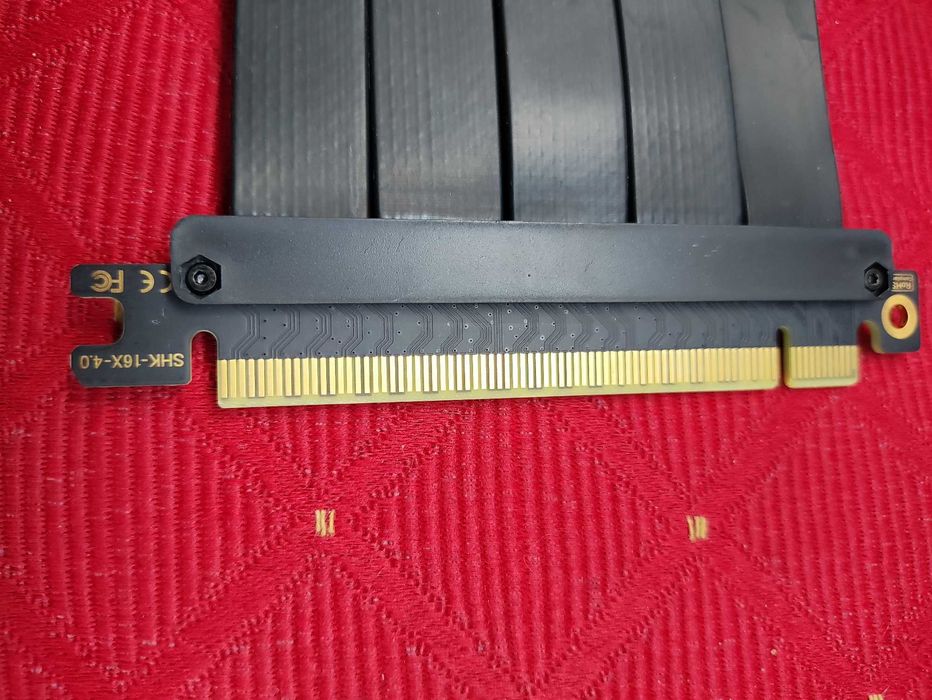 Kabel Riser PCIe 4.0 x16 adapter portu rozszerzeń karty graficznej GPU