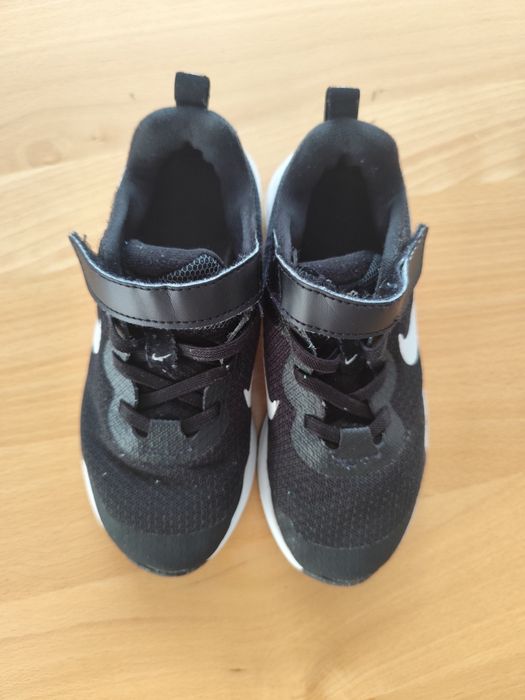 Buty Nike chłopiec, czarne, rozm. 30, adidasy