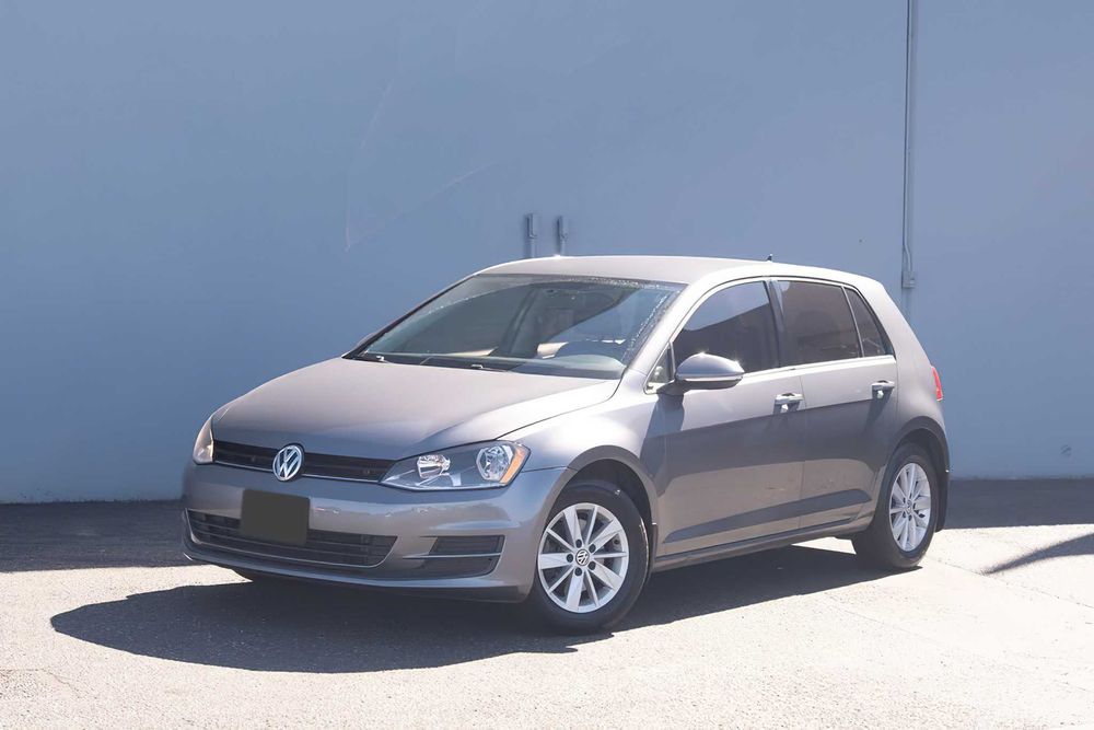 Volkswagen Golf      2015