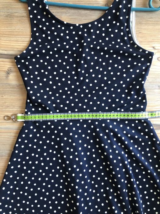 Sukienka w kropki retro H&M