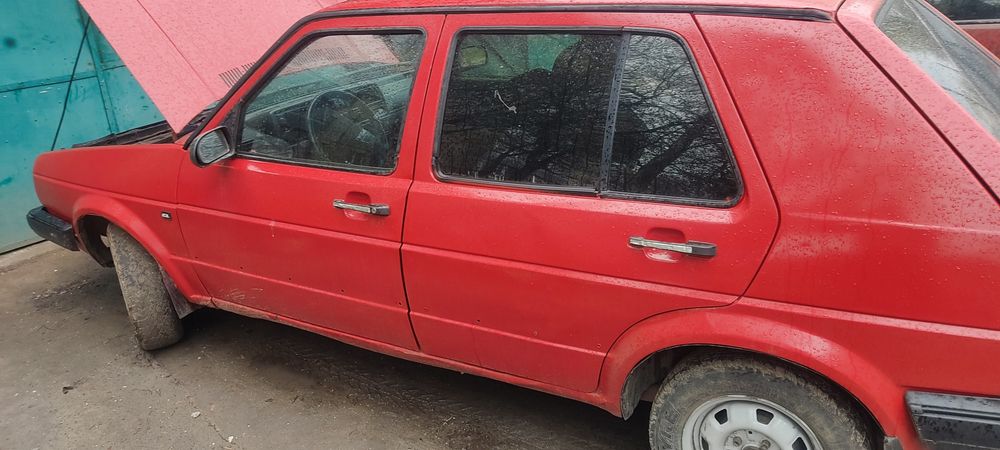 Продам хорошого економного гольфіка