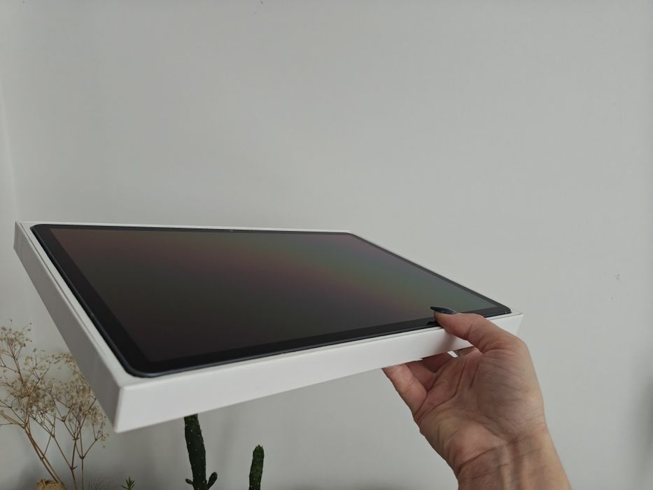 samsung galaxy tab s10+ 5G     12 /256