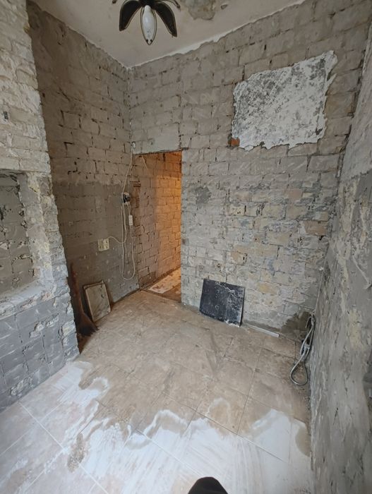 2-комнатная квартира Межигорская 32