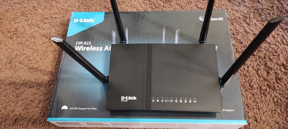 Router wifi d-link Dir-825