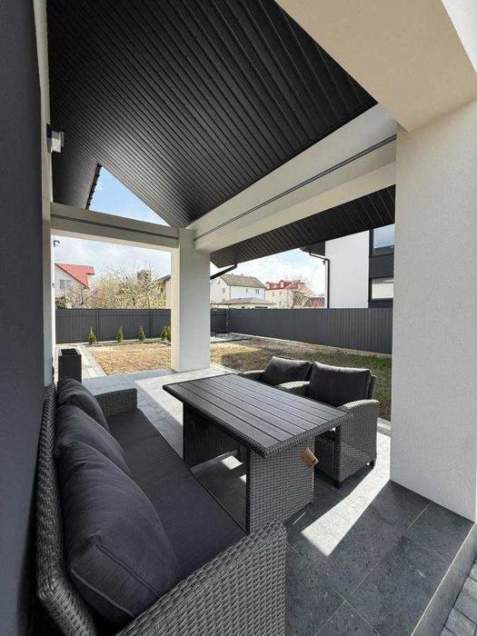 Будинок мрії чекає на вас