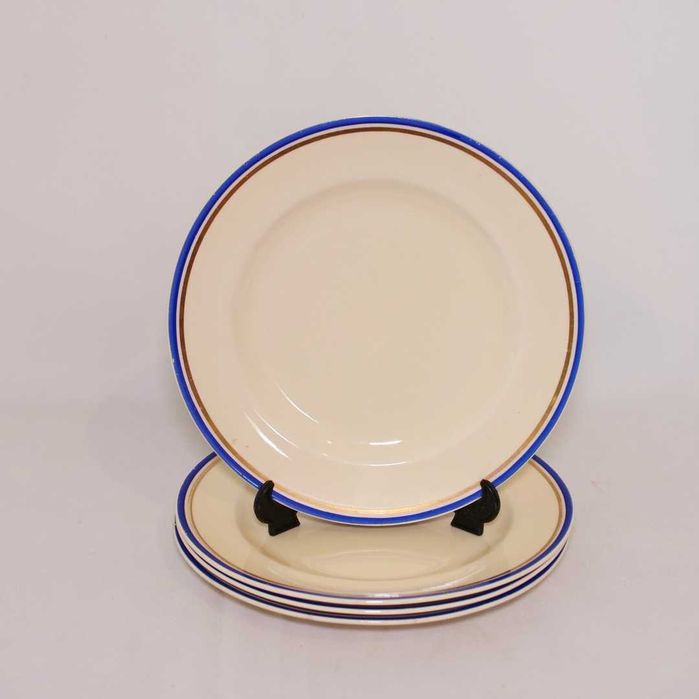 Pratos ingleses antigos em porcelana Burleigh Ware