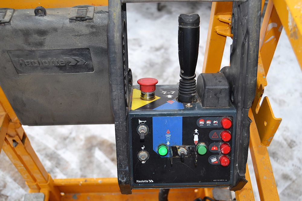 Ножничний електричний підйомник Haulotte Compact 10 N (висота 10 м)