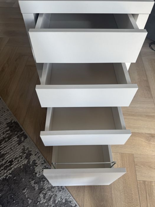 Ikea MICKE szafka na kolkach