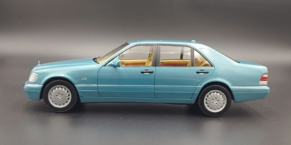 1:18 Norev Mercedes-Benz S500 W140 model używany