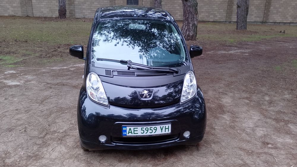 Peugeot ION электромобиль