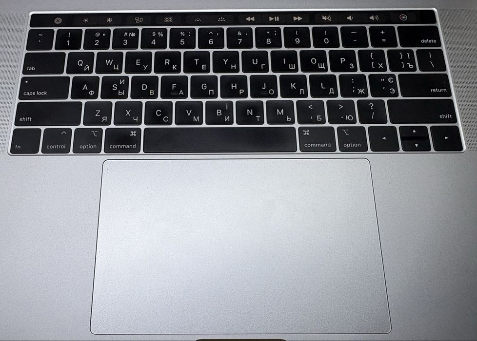Apple MacBook Pro 15 2019 81% 512gb/16gb/Radeon Pro 555x/core i7 a1990