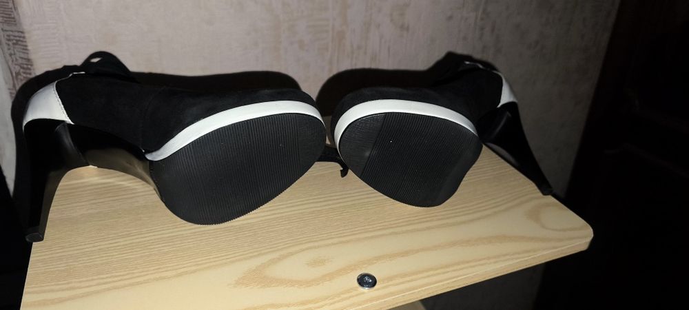 Туфли на каблуке летние (замш)