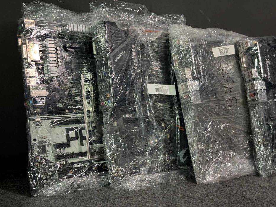 Материнська плата B760 B450 X790