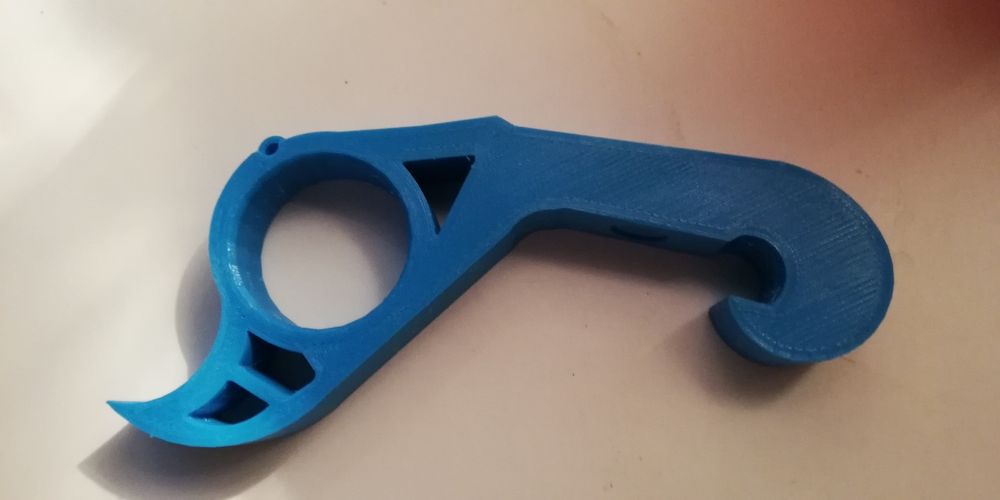 Nowoczesny otwieracz do piwa